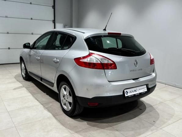 Renault Megane III с пробегом 2011 года, цена 587 320 рублей, 153803 км, хэтчбек, Автокод Объявления