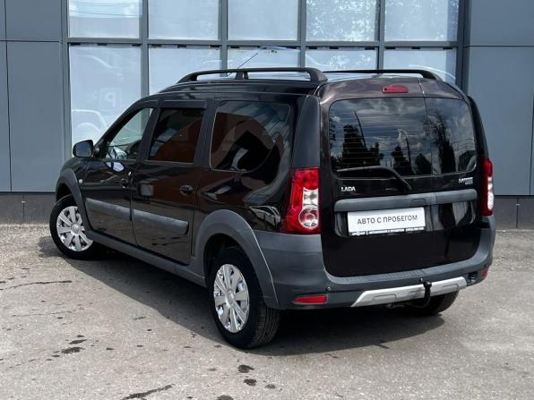 Lada (ВАЗ) Largus I с пробегом 2018 года, цена 901 301 рубль, 157052 км, универсал, Автокод Объявления