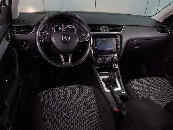 Skoda Octavia III (A7) с пробегом 2015 года, цена 1 550 000 рублей, 93526 км, лифтбек, Автокод Объявления
