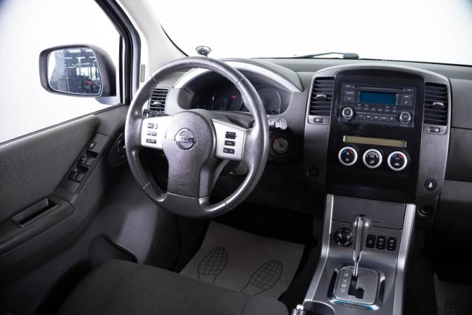 Nissan Pathfinder III Рестайлинг с пробегом 2012 года, цена 1 289 000 рублей, 240000 км, внедорожник, Автокод Объявления
