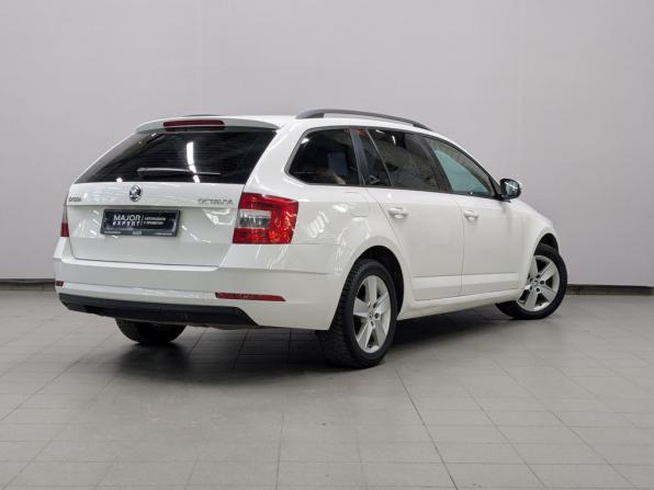 Skoda Octavia III (A7) Рестайлинг с пробегом 2017 года, цена 1 415 000 рублей, 206189 км, универсал, Автокод Объявления