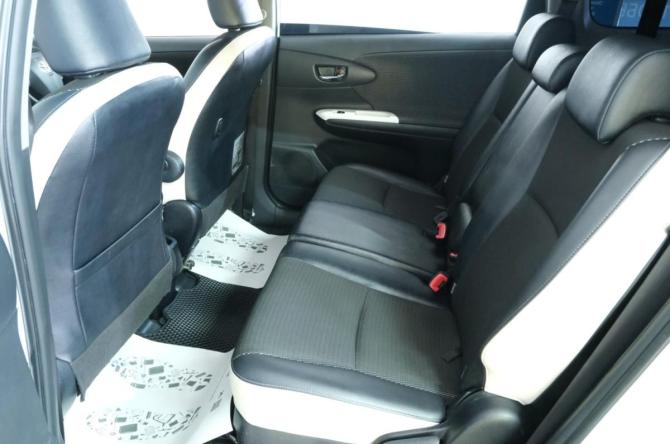 Toyota Wish II Рестайлинг с пробегом 2014 года, цена 1 689 000 рублей, 150000 км, минивэн, Автокод Объявления