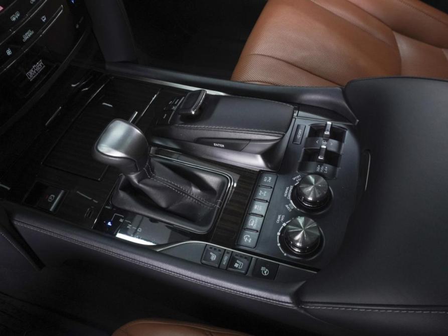 Lexus LX III Рестайлинг 2 Ростов-на-Дону  - изображение 18