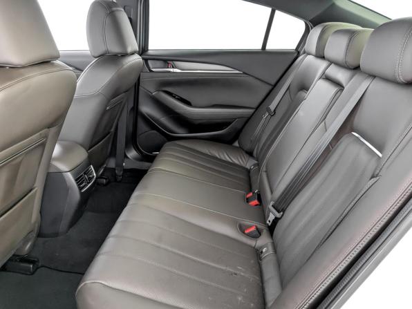 Mazda 6 III (GJ) Рестайлинг 2 с пробегом 2021 года, цена 3 300 000 рублей, 33670 км, седан, Автокод Объявления