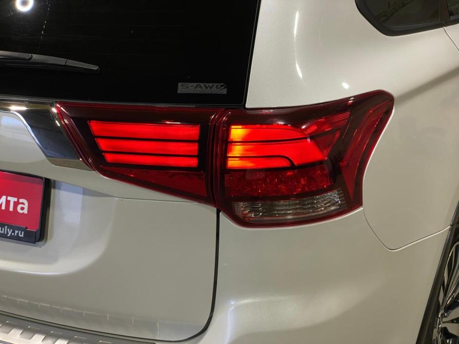 Mitsubishi Outlander III Рестайлинг 3 Челябинск  - изображение 8