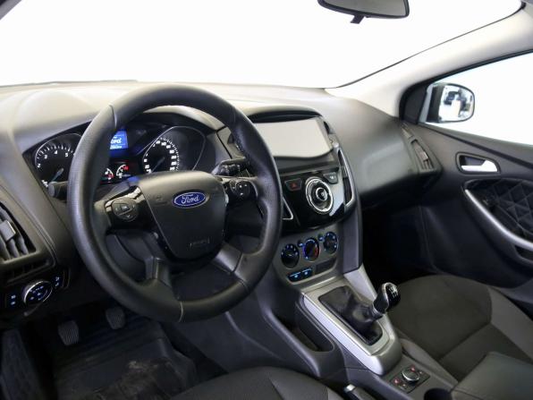 Ford Focus III с пробегом 2013 года, цена 550 000 рублей, 242000 км, седан, Автокод Объявления