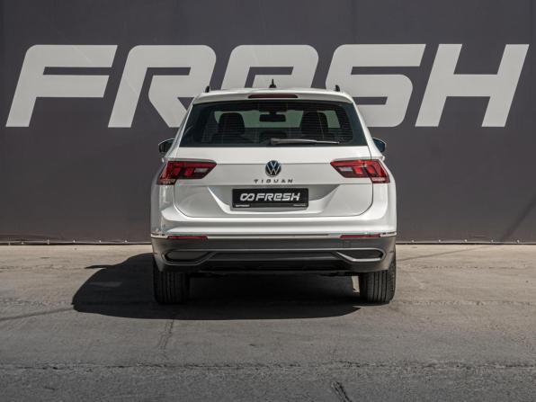 Volkswagen Tiguan II Рестайлинг с пробегом 2022 года, цена 2 978 000 рублей, 64975 км, внедорожник, Автокод Объявления