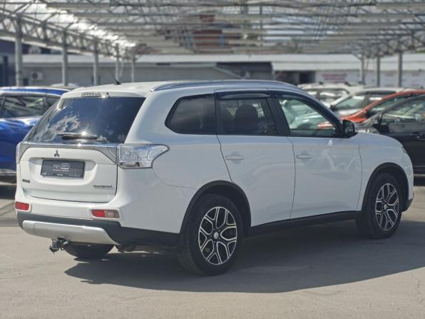 Mitsubishi Outlander III Рестайлинг с пробегом 2014 года, цена 1 231 700 рублей, 244877 км, внедорожник, Автокод Объявления