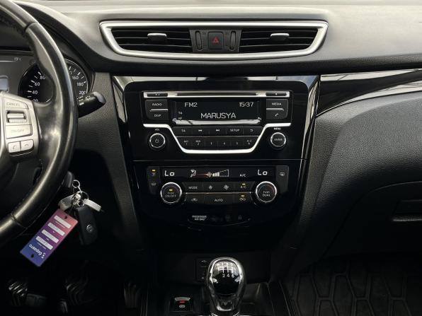 Nissan Qashqai II с пробегом 2017 года, цена 1 580 000 рублей, 189257 км, внедорожник, Автокод Объявления