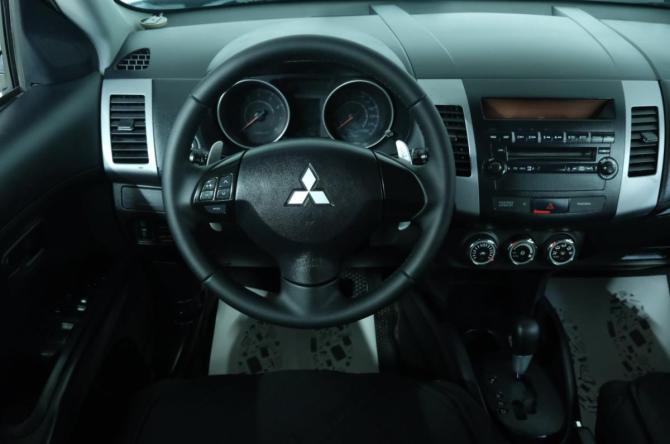 Mitsubishi Outlander II Рестайлинг с пробегом 2011 года, цена 1 339 000 рублей, 235000 км, внедорожник, Автокод Объявления