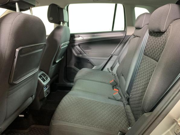 Volkswagen Tiguan II с пробегом 2018 года, цена 1 995 000 рублей, 112726 км, внедорожник, Автокод Объявления