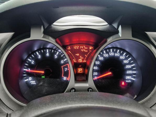 Nissan Juke I с пробегом 2013 года, цена 950 000 рублей, 122145 км, внедорожник, Автокод Объявления