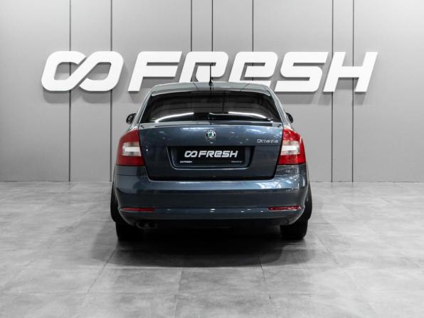 Skoda Octavia II (A5) Рестайлинг с пробегом 2011 года, цена 869 000 рублей, 219415 км, лифтбек, Автокод Объявления
