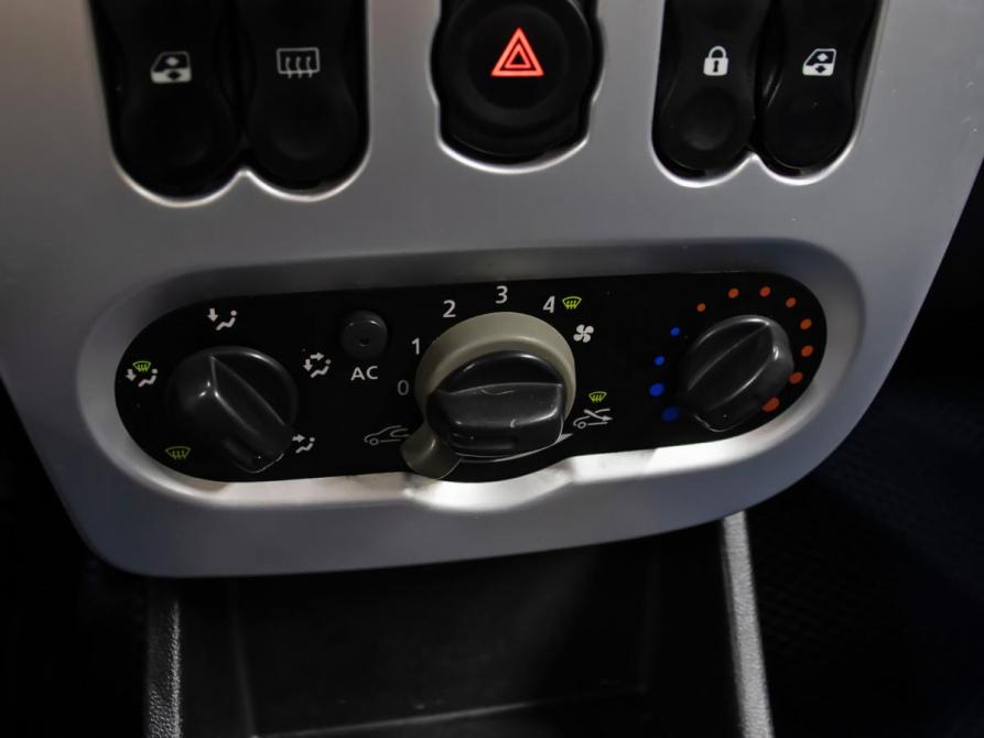 Renault Logan I Рестайлинг Москва  - изображение 17
