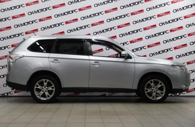 Mitsubishi Outlander III с пробегом 2012 года, цена 1 365 650 рублей, 205722 км, внедорожник, Автокод Объявления
