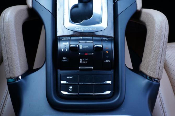 Porsche Cayenne II Рестайлинг (958) с пробегом 2016 года, цена 4 295 000 рублей, 111000 км, внедорожник, Автокод Объявления