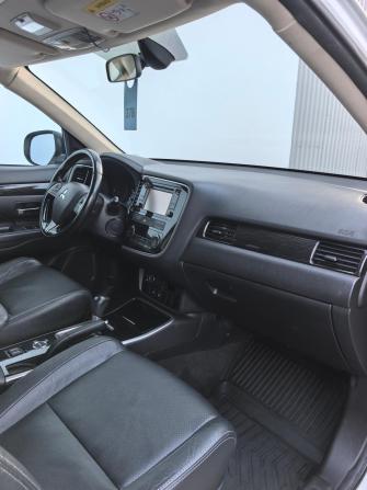 Mitsubishi Outlander III Рестайлинг 2 с пробегом 2017 года, цена 1 650 000 рублей, 170650 км, внедорожник, Автокод Объявления