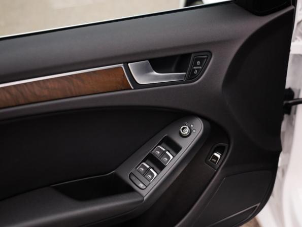 Audi A4 IV (B8) Рестайлинг с пробегом 2014 года, цена 1 549 000 рублей, 118397 км, седан, Автокод Объявления