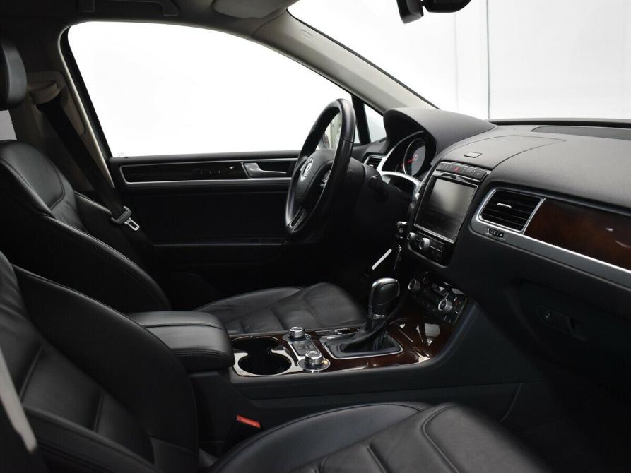 Volkswagen Touareg II Рестайлинг Москва  - изображение 16