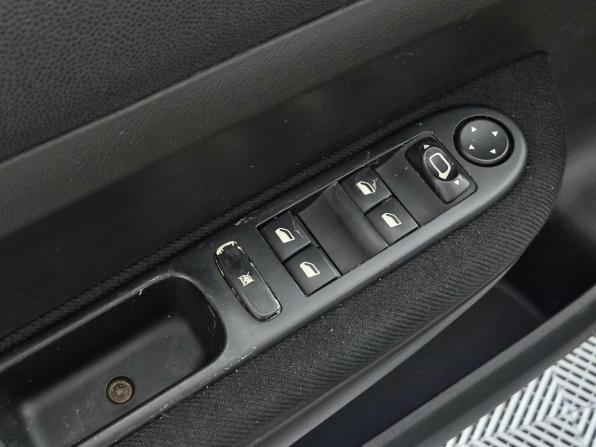 Peugeot 307 I Рестайлинг с пробегом 2006 года, цена 275 000 рублей, 256114 км, хэтчбек, Автокод Объявления