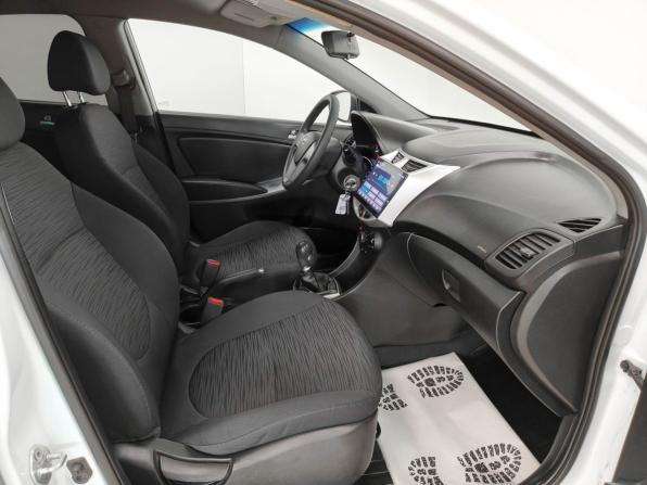 Hyundai Solaris I Рестайлинг с пробегом 2015 года, цена 710 800 рублей, 249815 км, седан, Автокод Объявления