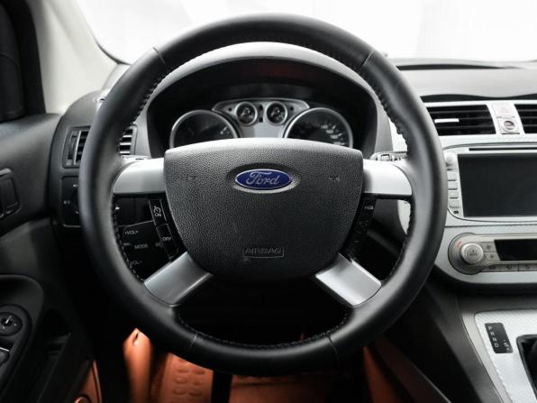 Ford Kuga I с пробегом 2012 года, цена 835 000 рублей, 284644 км, внедорожник, Автокод Объявления