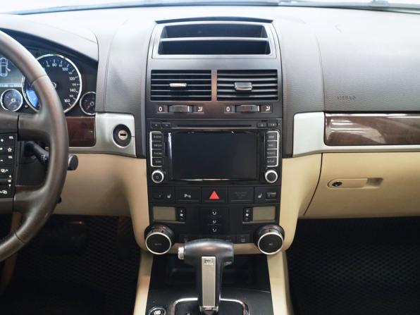 Volkswagen Touareg I Рестайлинг с пробегом 2009 года, цена 968 000 рублей, 267881 км, внедорожник, Автокод Объявления