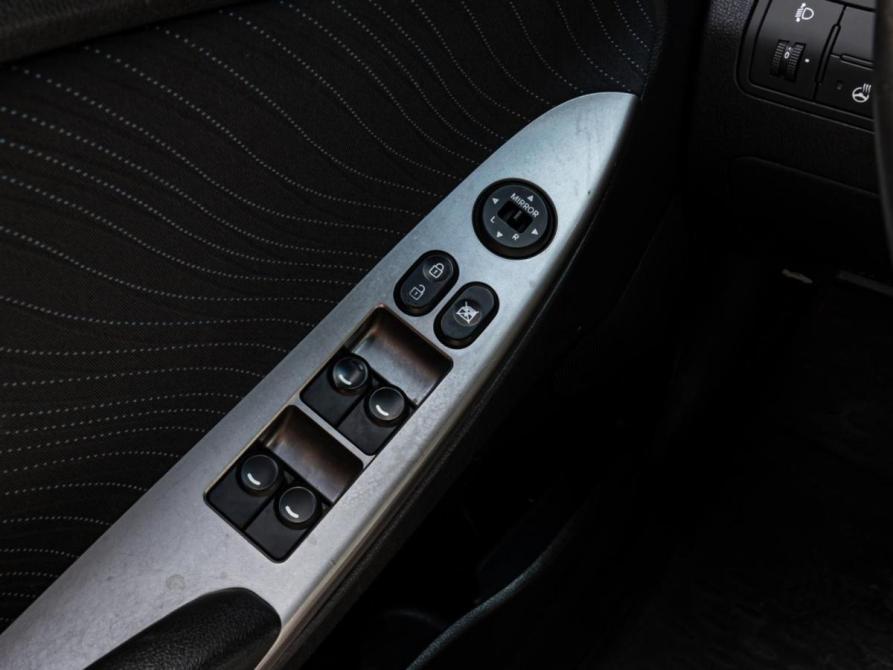 Hyundai Solaris I Рестайлинг Краснодар  - изображение 17