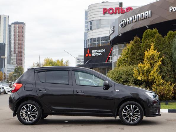 Renault Sandero II Рестайлинг с пробегом 2021 года, цена 1 028 000 рублей, 120788 км, хэтчбек, Автокод Объявления