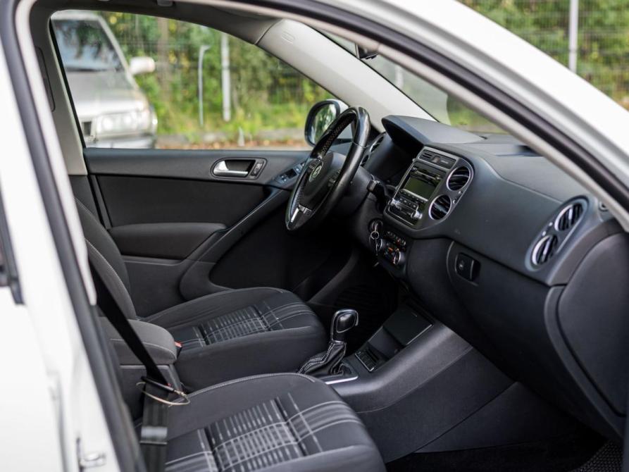 Volkswagen Tiguan I Рестайлинг Санкт-Петербург  - изображение 12