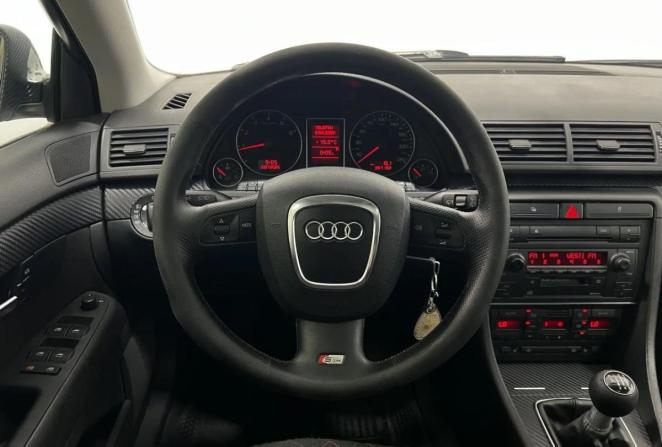 Audi A4 II (B6) с пробегом 2005 года, цена 800 000 рублей, 387192 км, универсал, Автокод Объявления