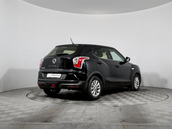 SsangYong Tivoli I с пробегом 2016 года, цена 1 095 000 рублей, 174648 км, внедорожник, Автокод Объявления