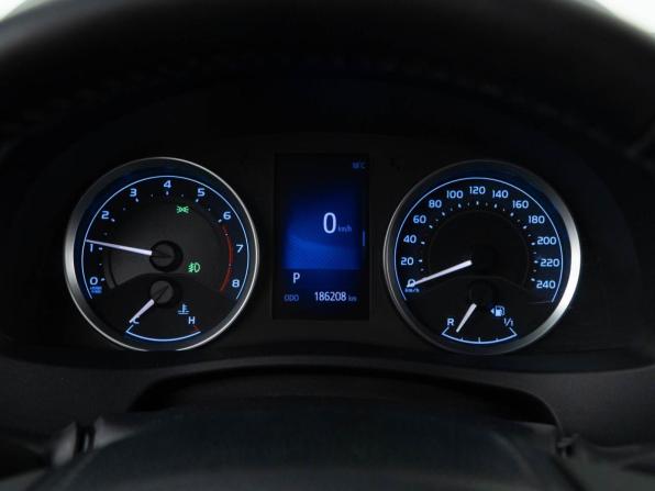 Toyota Corolla XI (E160 E170 E180) Рестайлинг 1 с пробегом 2018 года, цена 1 549 046 рублей, 186208 км, седан, Автокод Объявления