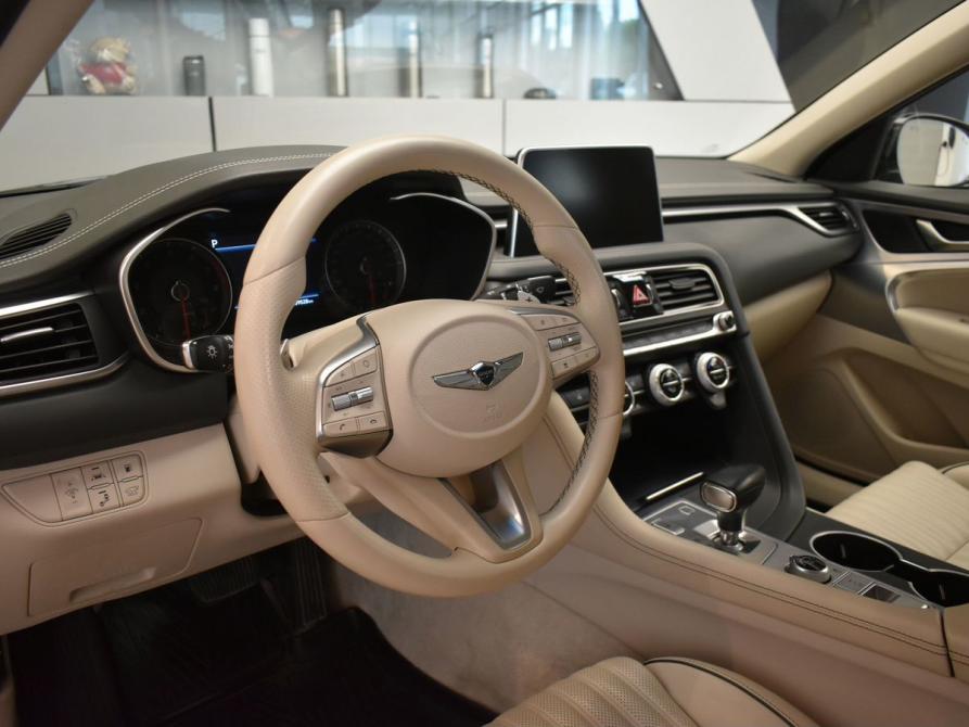 Genesis G70 I Москва  - изображение 9