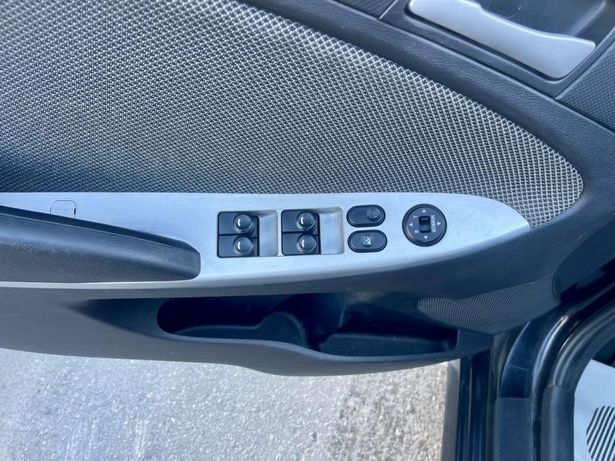 Hyundai Solaris I Владимир  - изображение 12