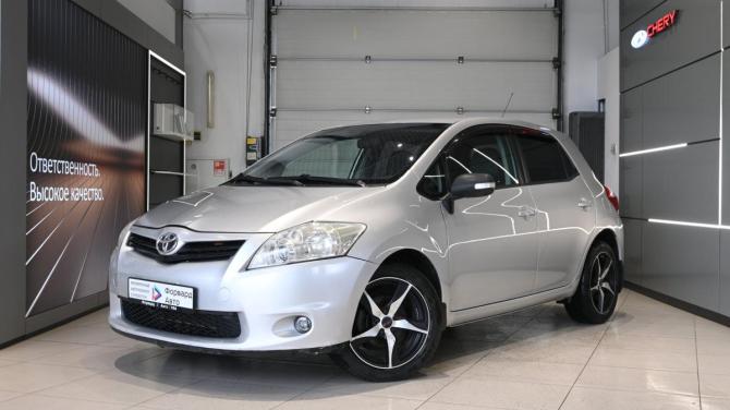 Toyota Auris I Рестайлинг с пробегом 2011 года, цена 895 000 рублей, 118300 км, хэтчбек, Автокод Объявления