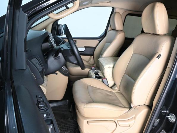 Hyundai H-1 II Рестайлинг 2 с пробегом 2019 года, цена 2 799 000 рублей, 148355 км, минивэн, Автокод Объявления