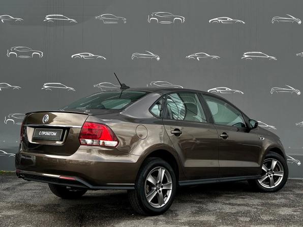 Volkswagen Polo V Рестайлинг с пробегом 2017 года, цена 1 067 900 рублей, 134946 км, седан, Автокод Объявления