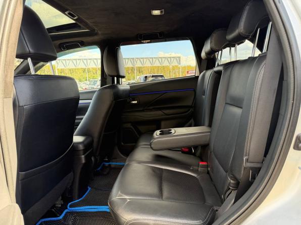 Mitsubishi Outlander III с пробегом 2013 года, цена 1 315 000 рублей, 261292 км, внедорожник, Автокод Объявления