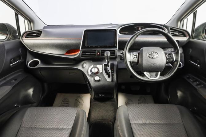 Toyota Sienta II Рестайлинг с пробегом 2020 года, цена 1 849 000 рублей, 44500 км, компактвэн, Автокод Объявления