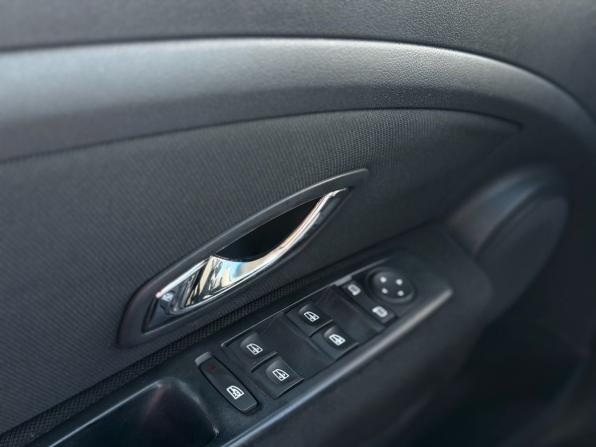 Renault Fluence I Рестайлинг с пробегом 2014 года, цена 720 000 рублей, 181000 км, седан, Автокод Объявления