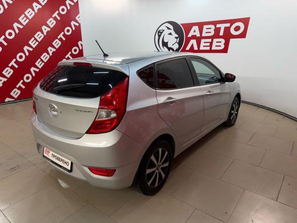 Hyundai Solaris I с пробегом 2012 года, цена 829 000 рублей, 189045 км, хэтчбек, Автокод Объявления