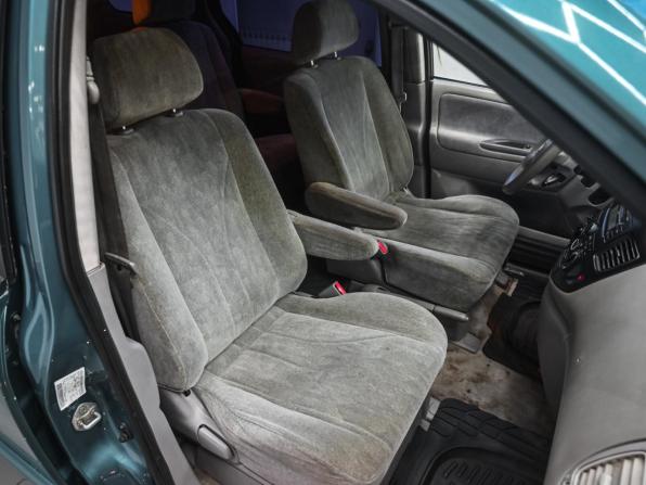 Mazda MPV II (LW) с пробегом 2000 года, цена 599 000 рублей, 355530 км, минивэн, Автокод Объявления