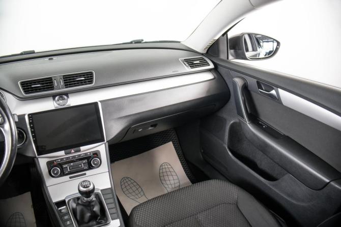 Volkswagen Passat B7 с пробегом 2011 года, цена 779 000 рублей, 194523 км, седан, Автокод Объявления