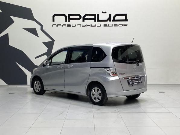 Honda Freed I Рестайлинг с пробегом 2012 года, цена 1 129 900 рублей, 106400 км, компактвэн, Автокод Объявления