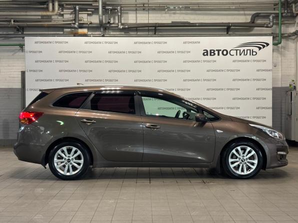 Kia Ceed II Рестайлинг с пробегом 2017 года, цена 1 499 000 рублей, 67850 км, универсал, Автокод Объявления