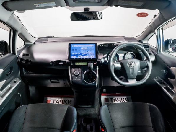 Toyota Wish II с пробегом 2010 года, цена 1 525 000 рублей, 87000 км, минивэн, Автокод Объявления