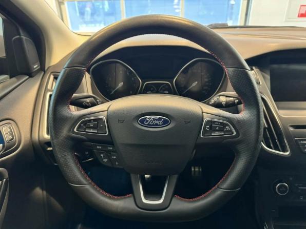 Ford Focus III Рестайлинг с пробегом 2019 года, цена 1 380 000 рублей, 63098 км, хэтчбек, Автокод Объявления