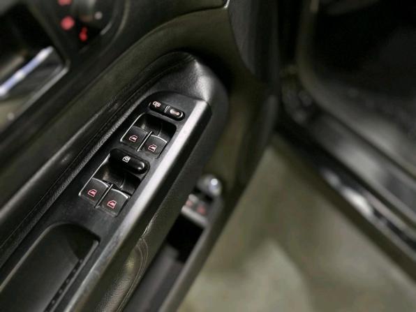 Volkswagen Jetta IV с пробегом 2002 года, цена 399 000 рублей, 221805 км, седан, Автокод Объявления