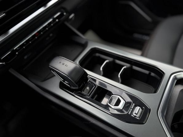 Geely Okavango I Рестайлинг с пробегом 2023 года, цена 2 689 000 рублей, 48330 км, внедорожник, Автокод Объявления